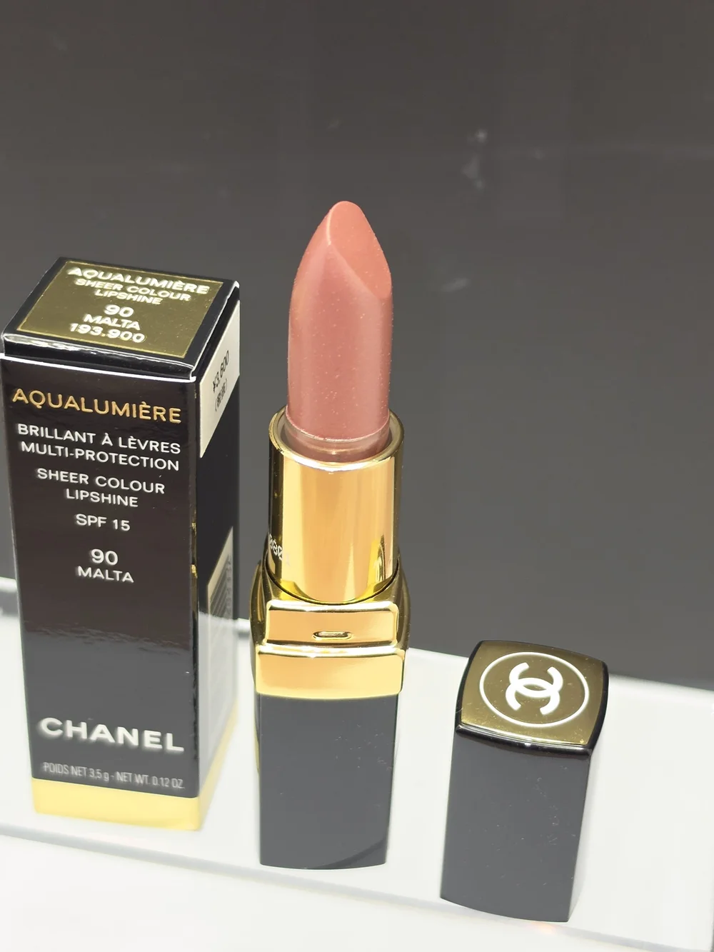 Chic Coral Pink Lipstick - Chanel